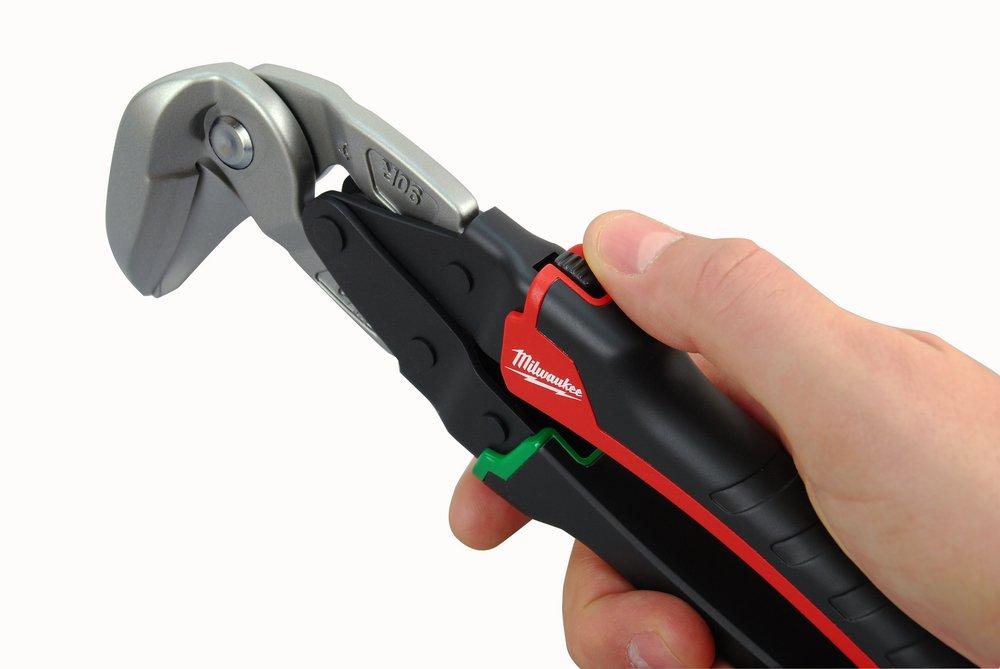 Milwaukee&reg; 24 ga Cold Rolled Steel, 28 ga Stainless Steel Snip 