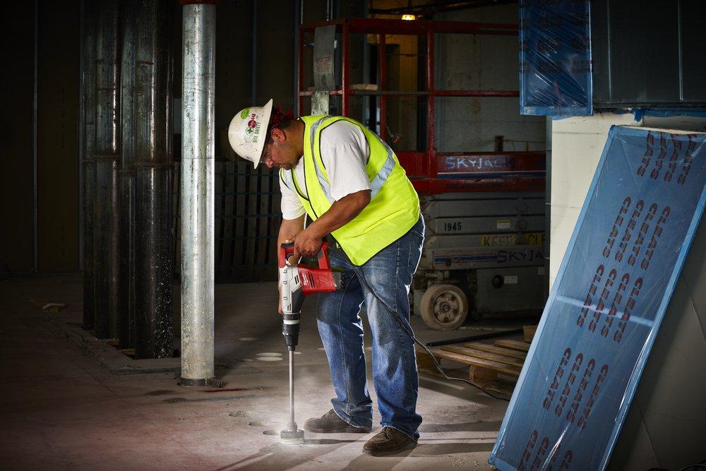 Milwaukee&reg; Black 120V Rotary Hammer Kit 