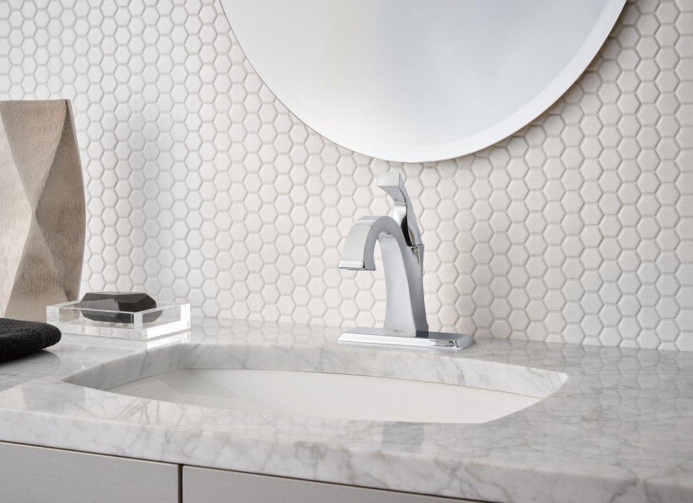 Delta Faucet Brilliance Champagne Bronze Single Handle Centerset Bathroom Sink Faucet with Pop-Up Drain Assembly 