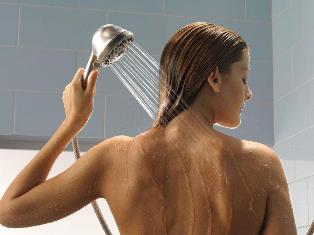 Delta Faucet Brilliance Stainless 1/2 x 5-1/2 in. Shower Arm Diverter 