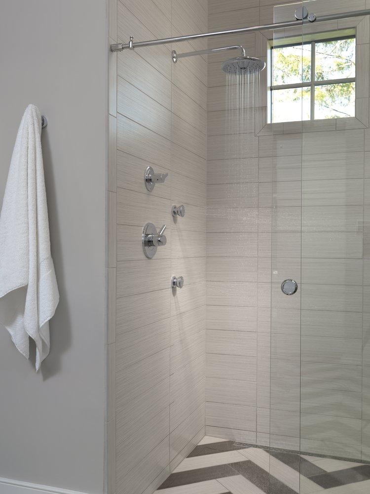 Delta Faucet Brilliance&reg; Champagne Bronze 1/2 x 16 in. NPT x MIPS Brass Shower Arm 