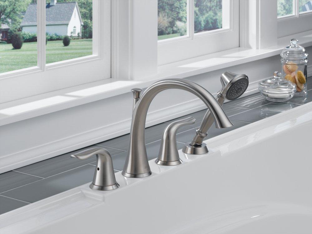 Delta Faucet Brilliance Champagne Bronze Two Handle Roman Tub Faucet Trim Only 