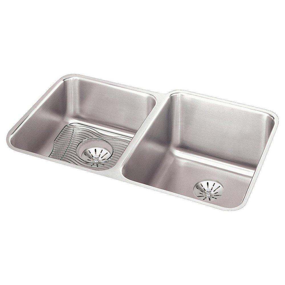 Elkay Lustrous Satin 31-1/4 x 20-1/2 in. No Hole Stainless Steel Double Bowl Undermount Kitchen Sink 