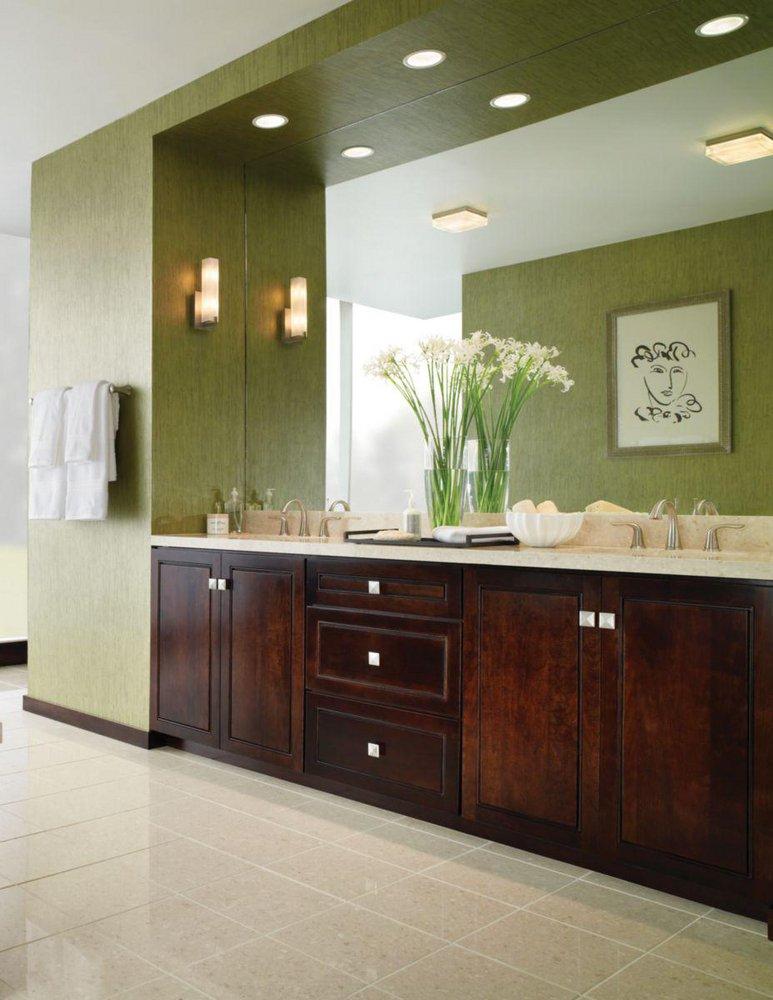 Delta Faucet Brilliance Stainless Two Handle Widespread Bathroom Sink Faucet with Pop-Up Drain Assembly 