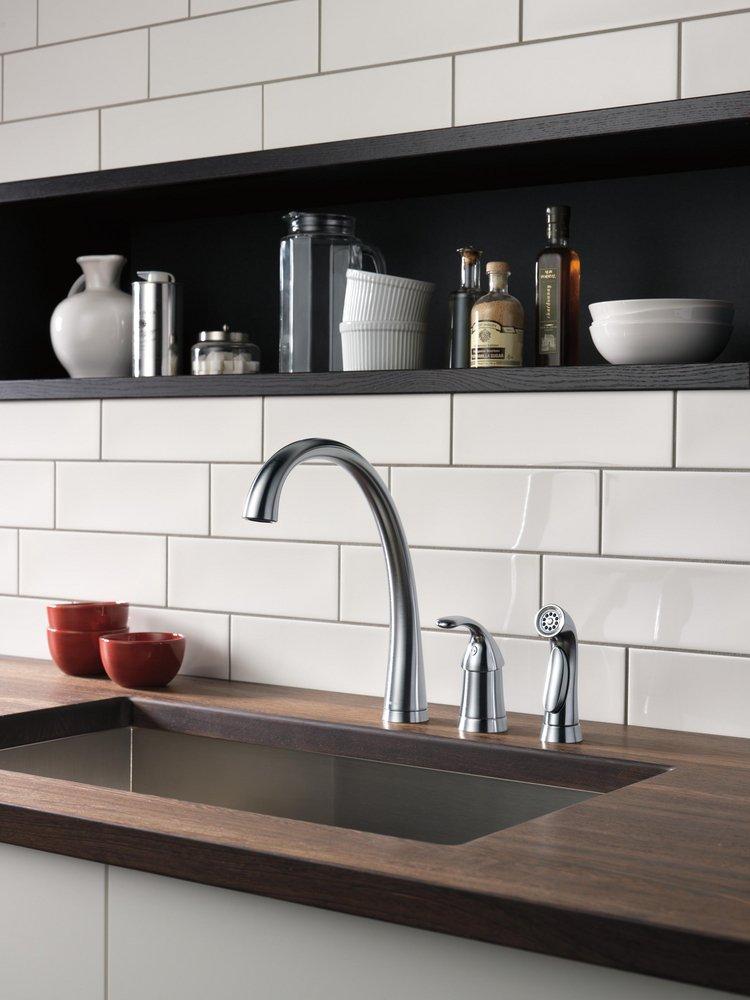 Delta Faucet Arctic Stainless Single Handle Kitchen Faucet 