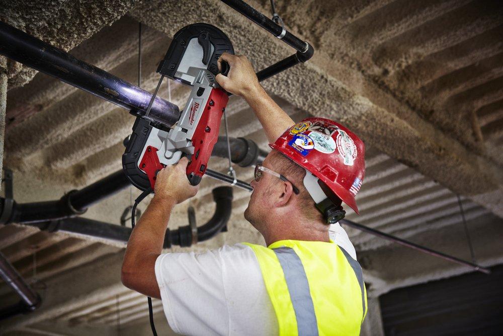 Milwaukee&reg; Red Deep Cut Variable Speed Band Saw Kit 