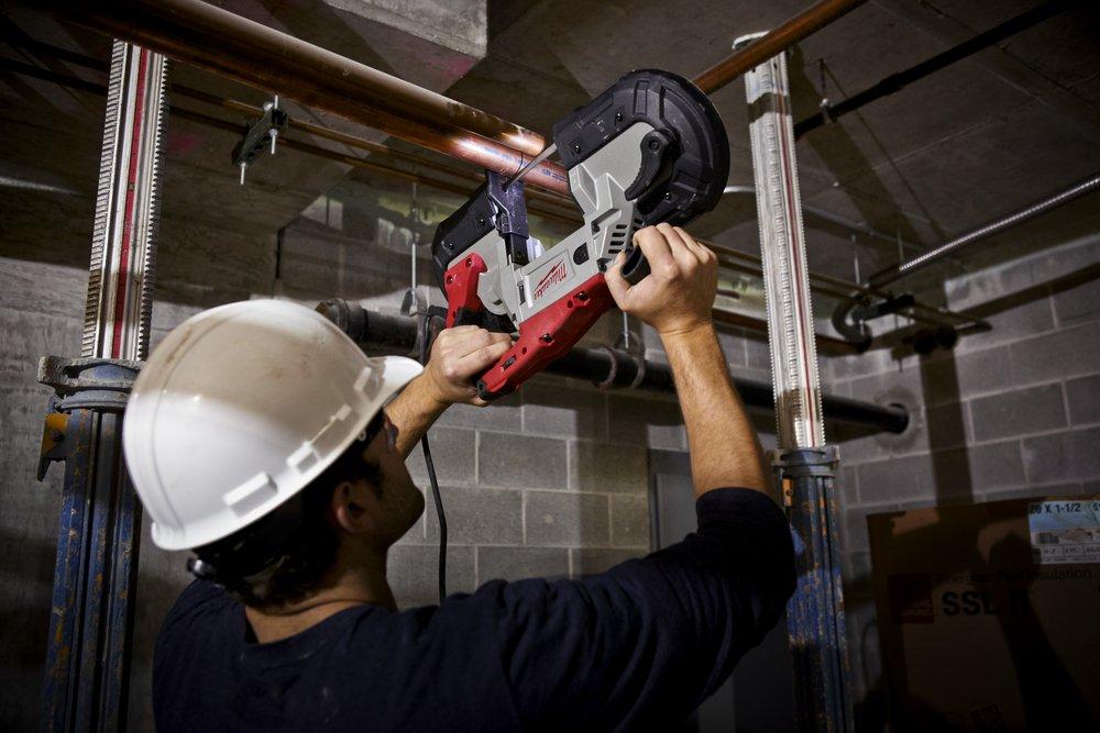 Milwaukee&reg; Red Deep Cut Variable Speed Band Saw Kit 