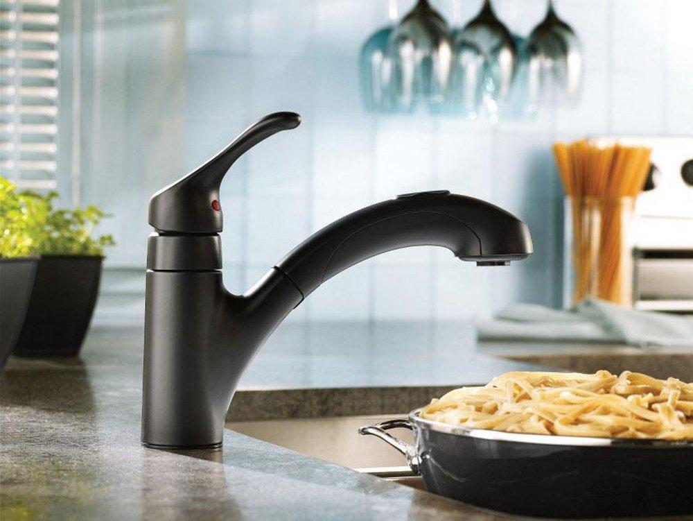 Moen Matte Black Single Handle Pull Out Kitchen Faucet 