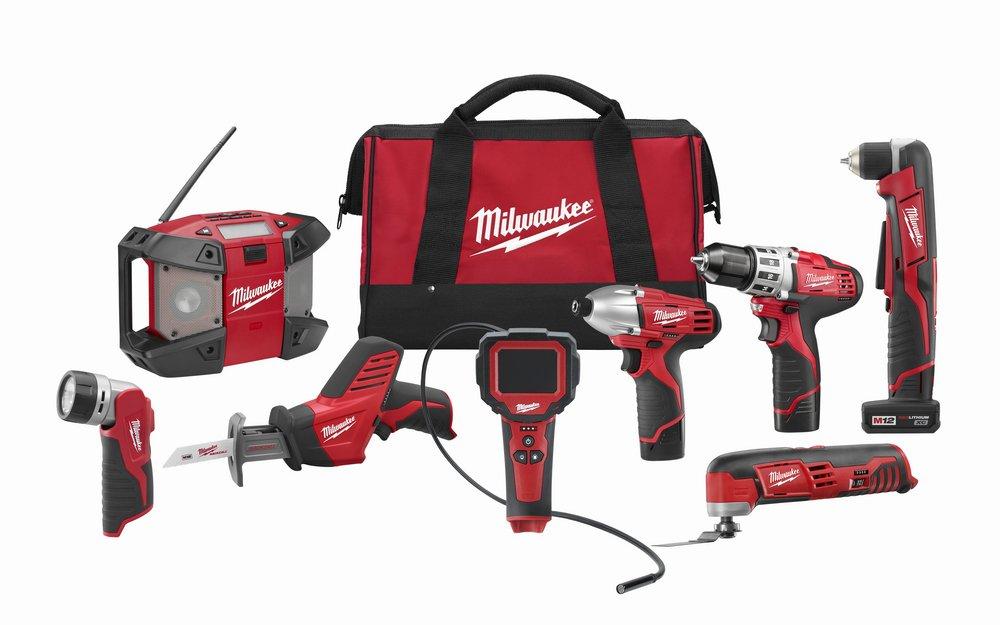 Milwaukee&reg; Black Cordless Reciprocating Saw 8 Tool Kit 