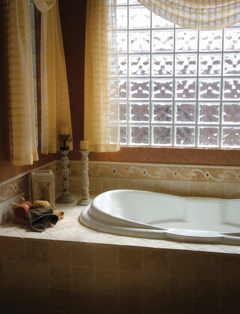 Hydro Systems White 72 x 38 in. 113 gal Hydroluxe Solid Surface Oval Freestanding Bathtub with Center Drain 