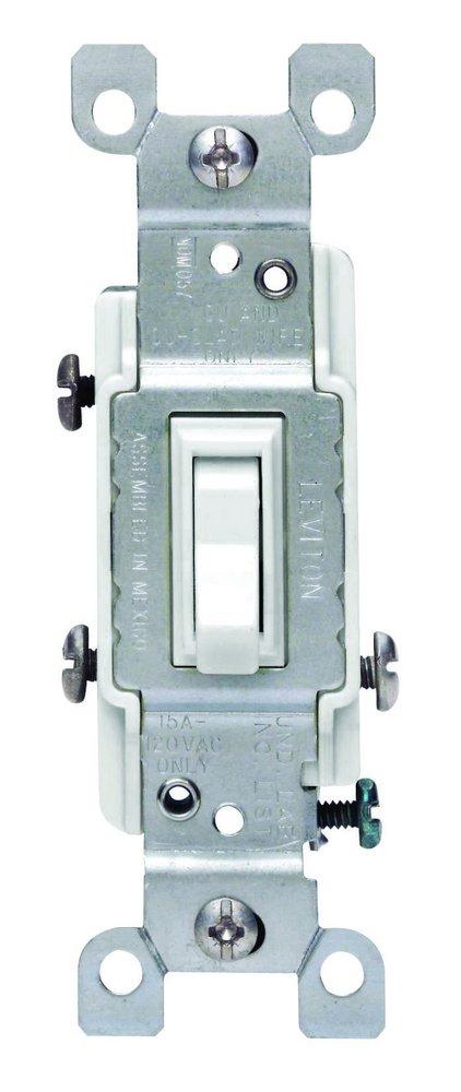 LEVITON White Grounded Switch 