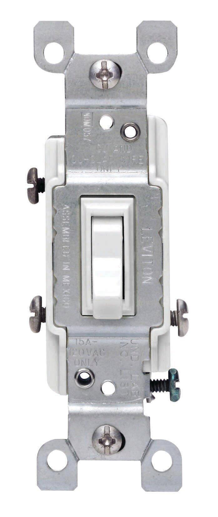LEVITON White Grounded Switch 