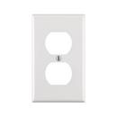LEVITON White Thermoset Plastic Wall Plate in White 