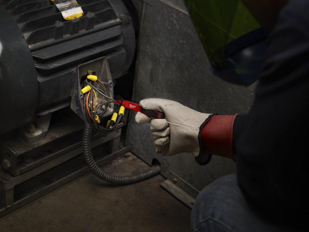 Milwaukee&reg; Red Voltage Detector 