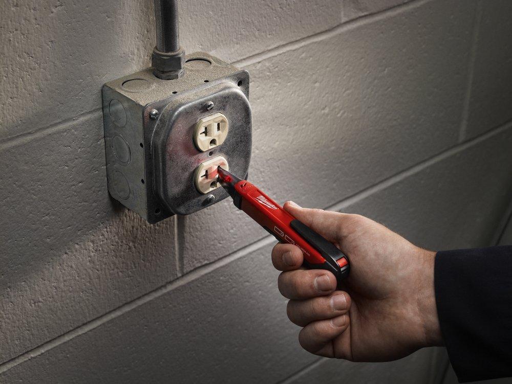 Milwaukee&reg; Red Voltage Detector 