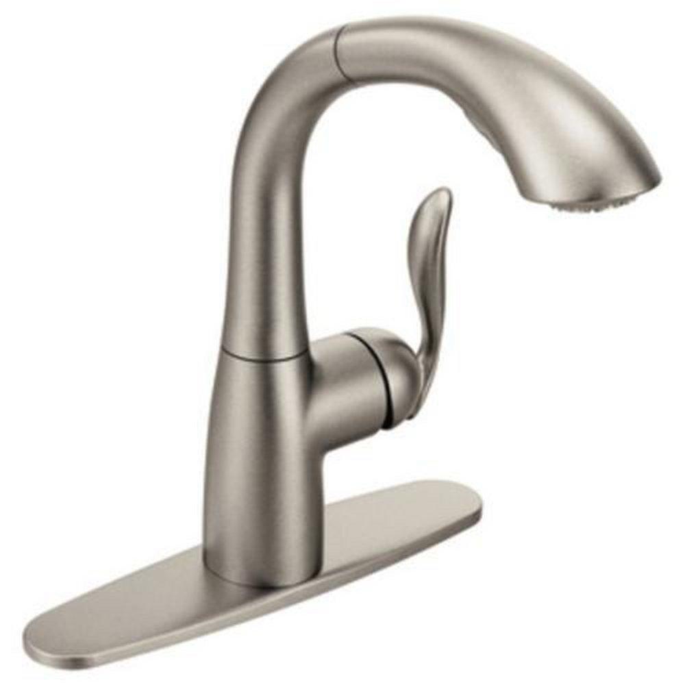 Moen Spot Resist&trade; Stainless Single Handle Pull Out Kitchen Faucet 