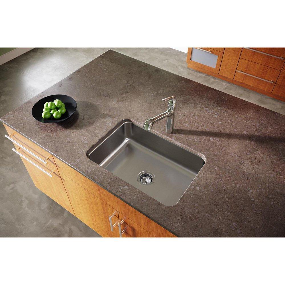 Dayton Radiant Satin 26-1/2 x 18-1/2 in. No-Hole Stainless Steel Single Bowl Undermount Kitchen Sink 