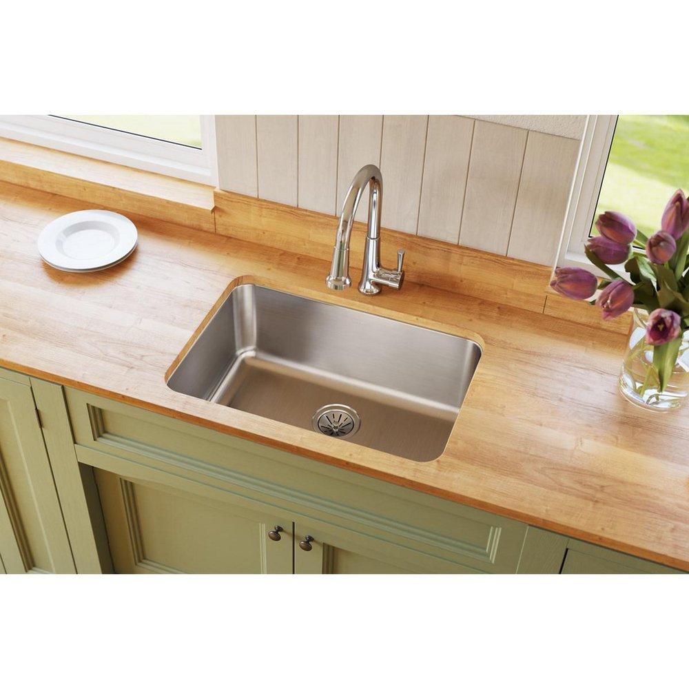 Elkay Lustrous Satin 26-1/2 x 18-1/2 in. No Hole Stainless Steel Single Bowl Undermount Kitchen Sink 