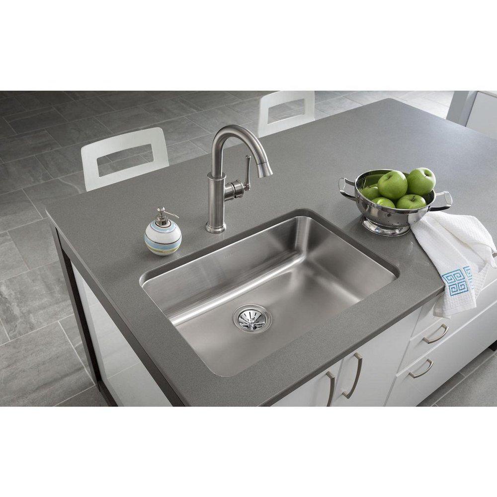 Elkay Lustrous Satin 26-1/2 x 18-1/2 in. No Hole Stainless Steel Single Bowl Undermount Kitchen Sink 