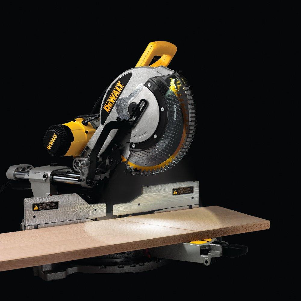 DEWALT 12 in. Sliding Compound Miter Saw 