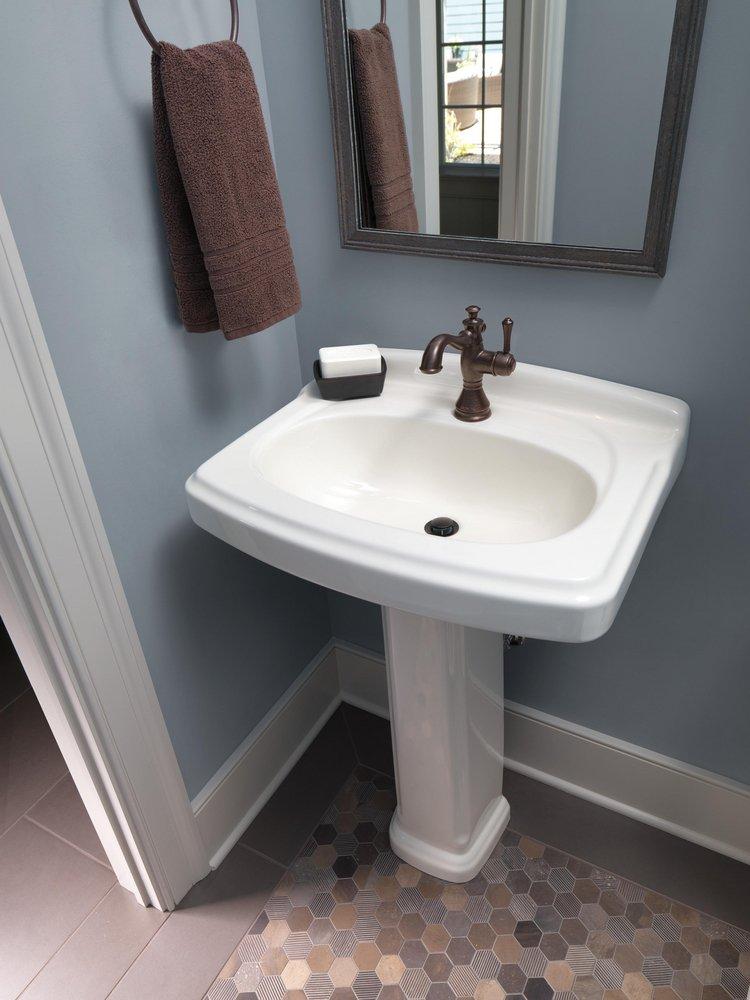 Delta Faucet Venetian Bronze Single Handle Centerset Bathroom Sink Faucet with Pop-Up Drain Assembly 