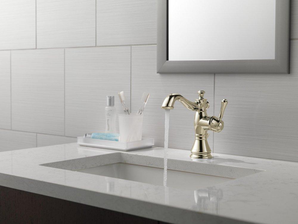 Delta Faucet Brilliance Polished Nickel Single Handle Centerset Bathroom Sink Faucet 