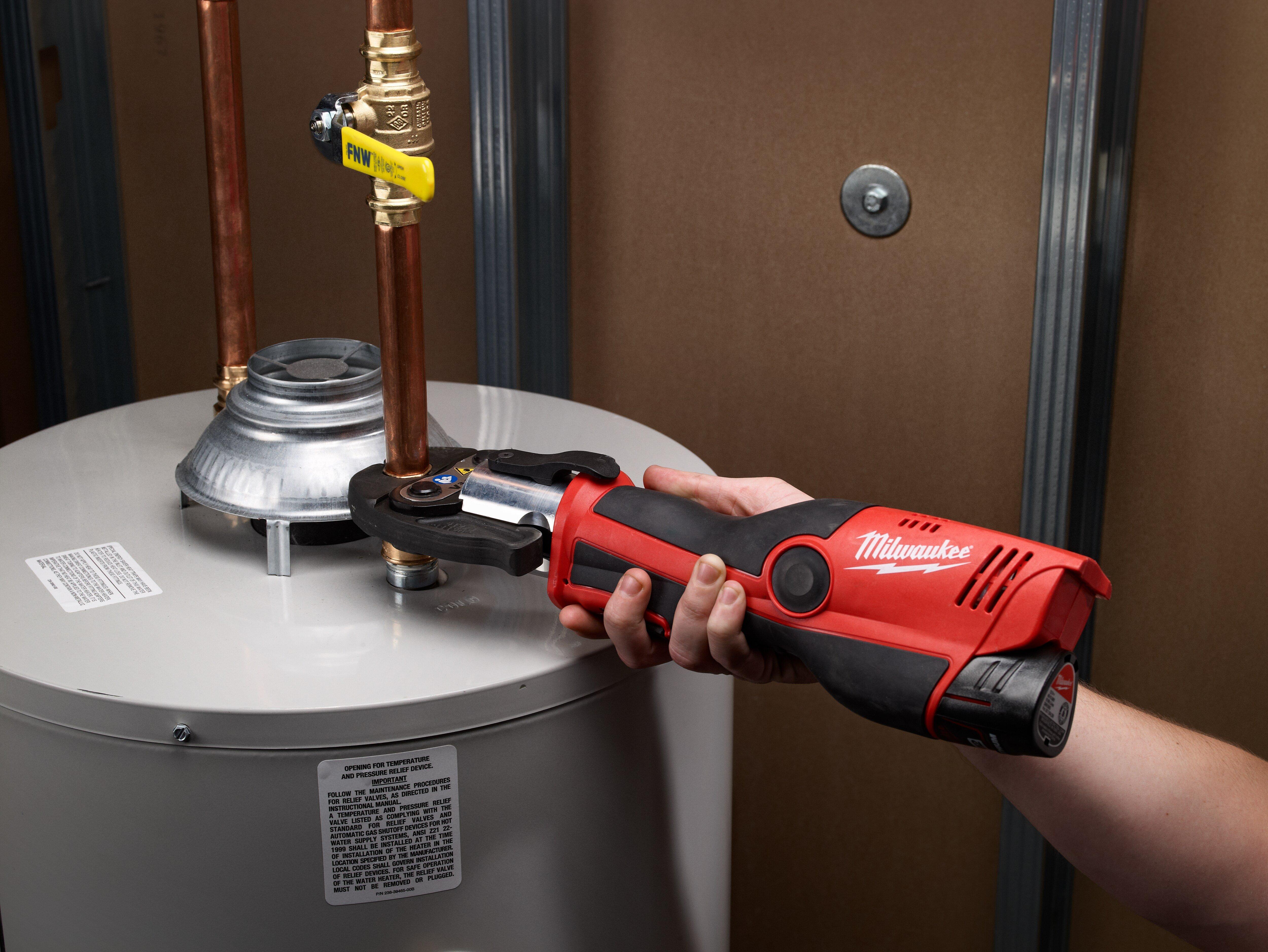 Milwaukee&reg; Red 0.5 - 1.25 in. Battery Press Tool 