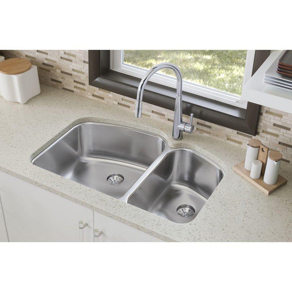 Elkay Lustrous Satin 32-3/4 x 21 in. No Hole Stainless Steel Double Bowl Undermount Kitchen Sink 