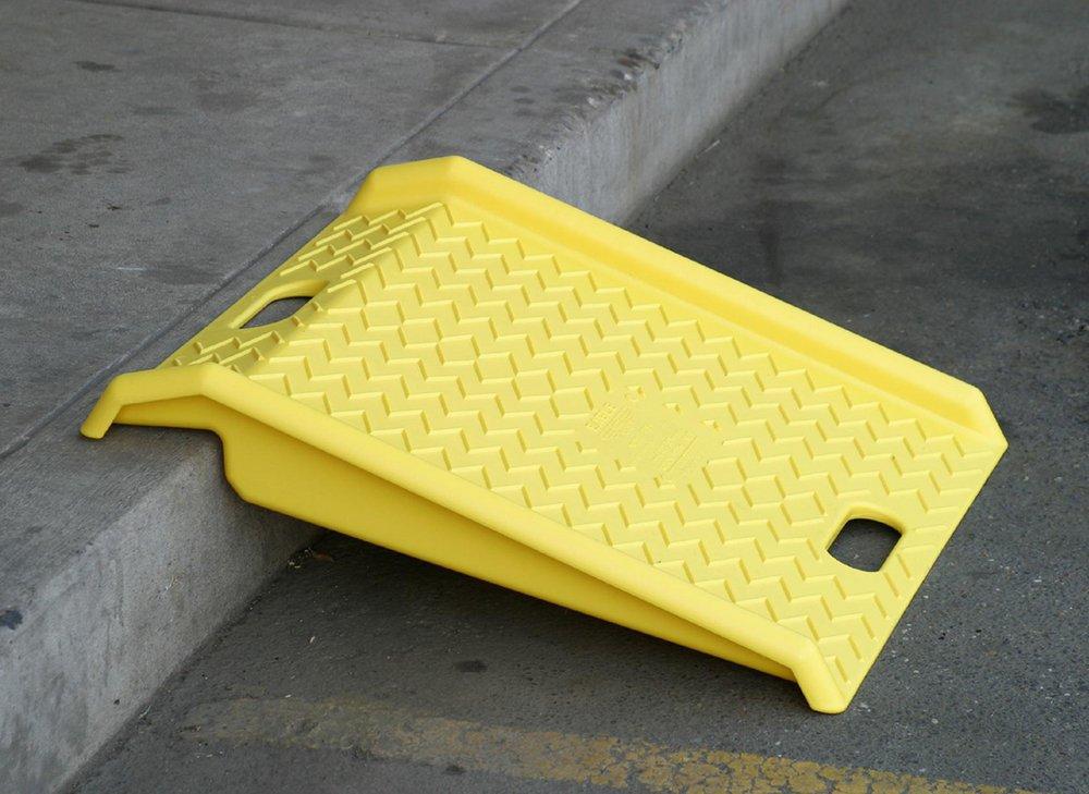 Eagle Yellow Poly Curb Ramp 