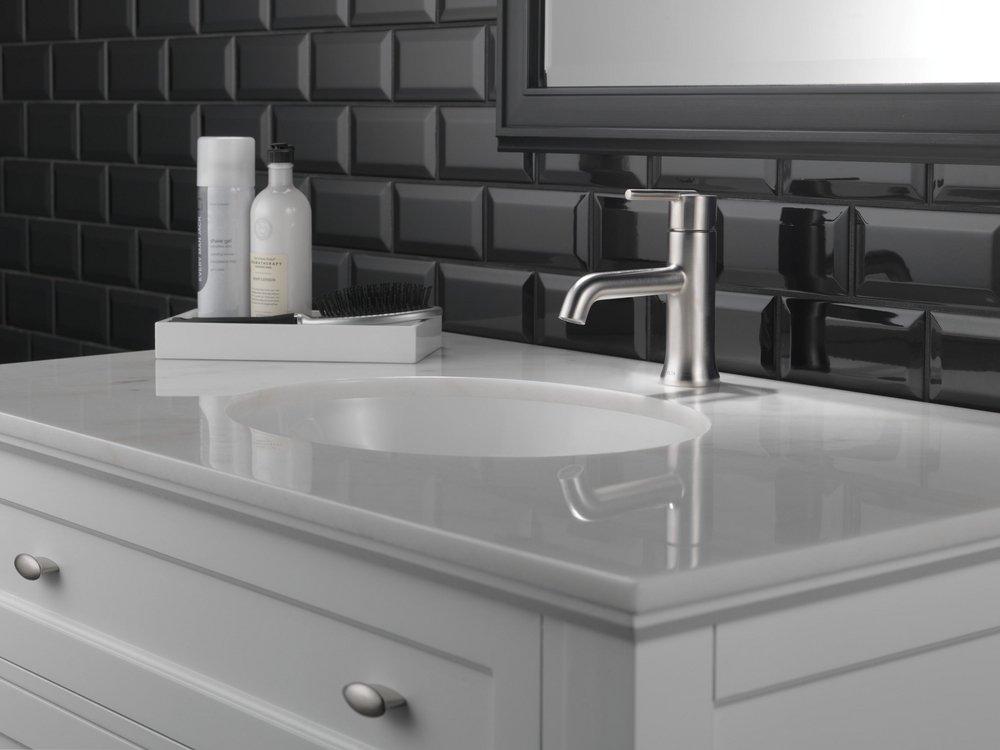 Delta Faucet Brilliance Stainless Single Handle Monoblock Bathroom Sink Faucet with Metal Pop-Up Drain Assembly 