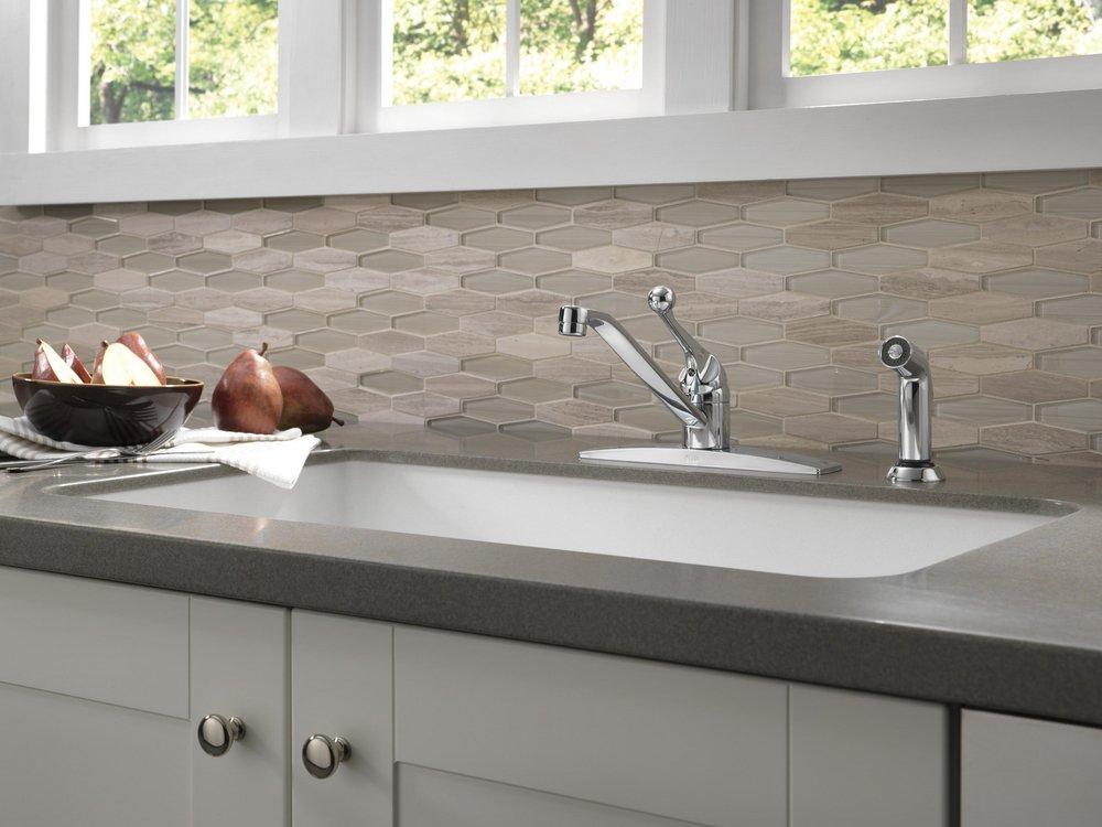 Delta Faucet Chrome Single Handle Kitchen Faucet 