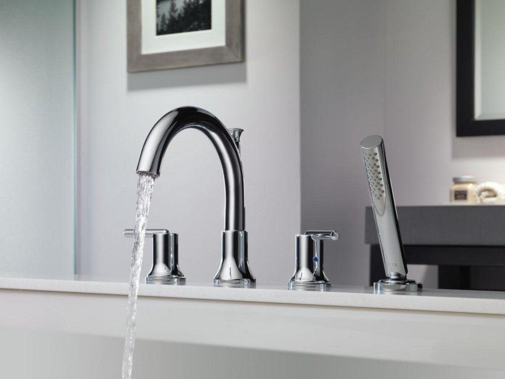 Delta Faucet Brilliance Champagne Bronze 2 gpm 4-Hole Roman Tub Trim with Hand Shower and Double Lever Handle (Trim Only) 