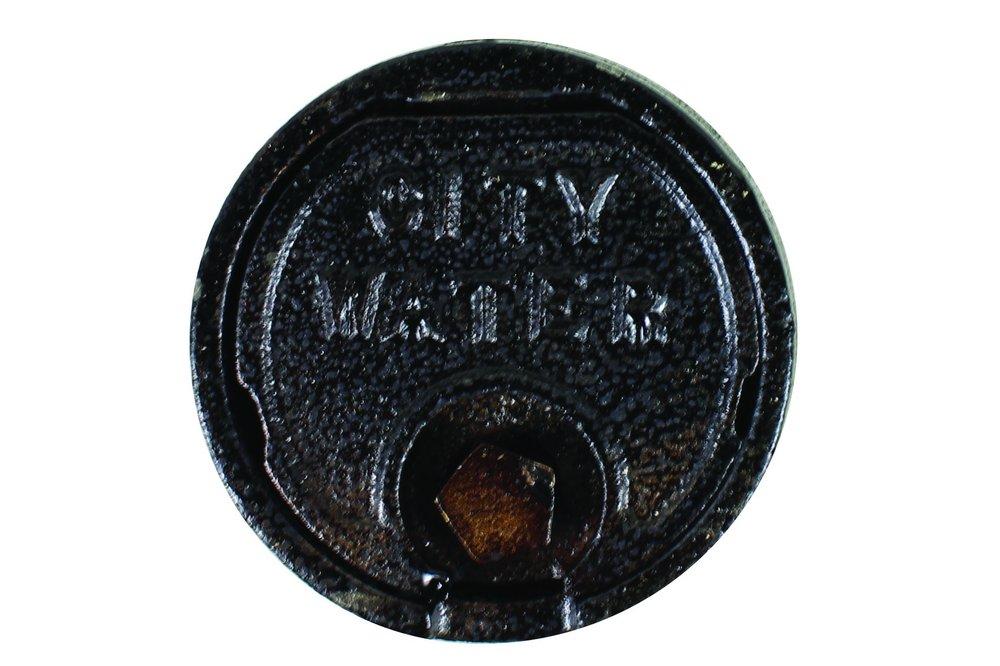 A.Y. McDonald Black Lock Lid 