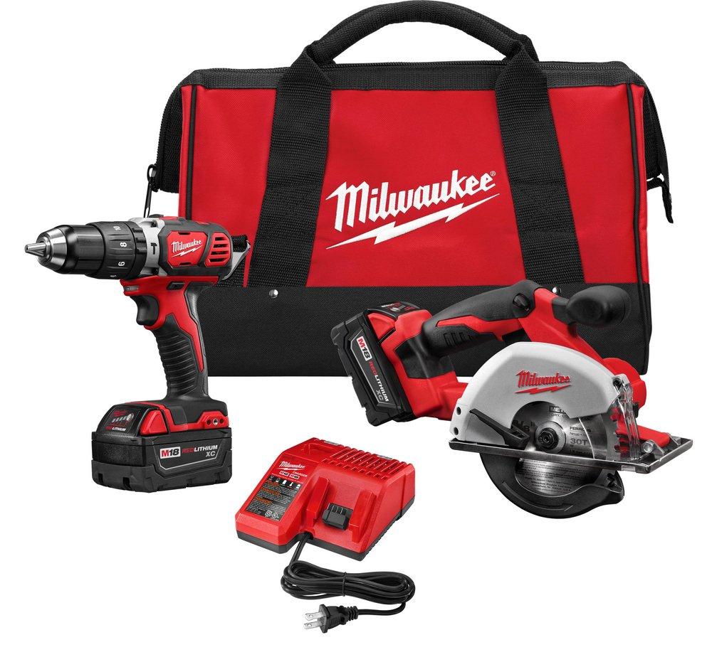 Milwaukee&reg; Black Cordless Circular Saw 2 Tool Kit 