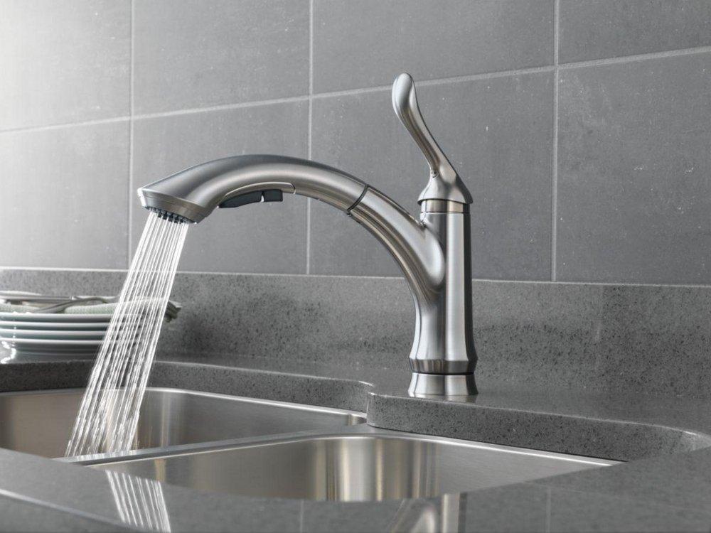 Delta Faucet Arctic Stainless Single Handle Pull Out Kitchen Faucet 