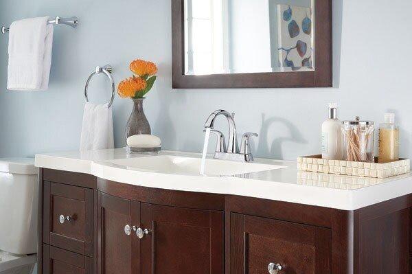 Delta Faucet Chrome Two Handle Centerset Bathroom Sink Faucet 