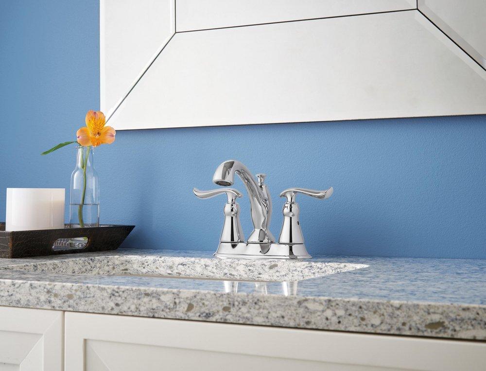 Delta Faucet Chrome Two Handle Centerset Bathroom Sink Faucet 