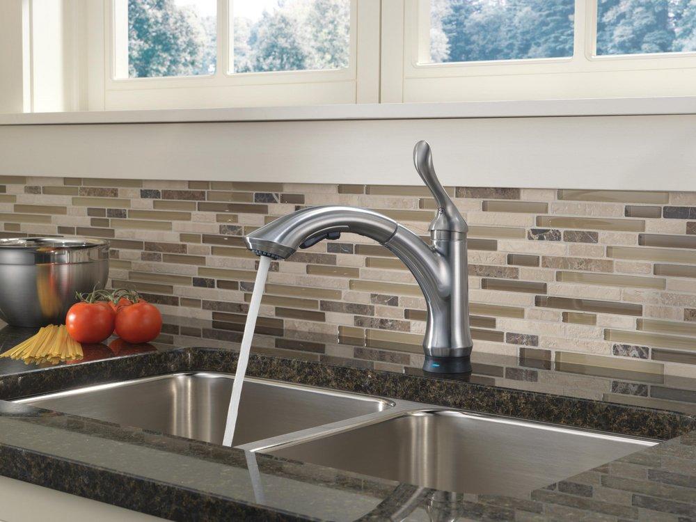 Delta Faucet Arctic Stainless Single Handle Pull Out Touch Activated Kitchen Faucet 