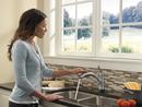 Delta Faucet Arctic Stainless Single Handle Pull Out Touch Activated Kitchen Faucet 