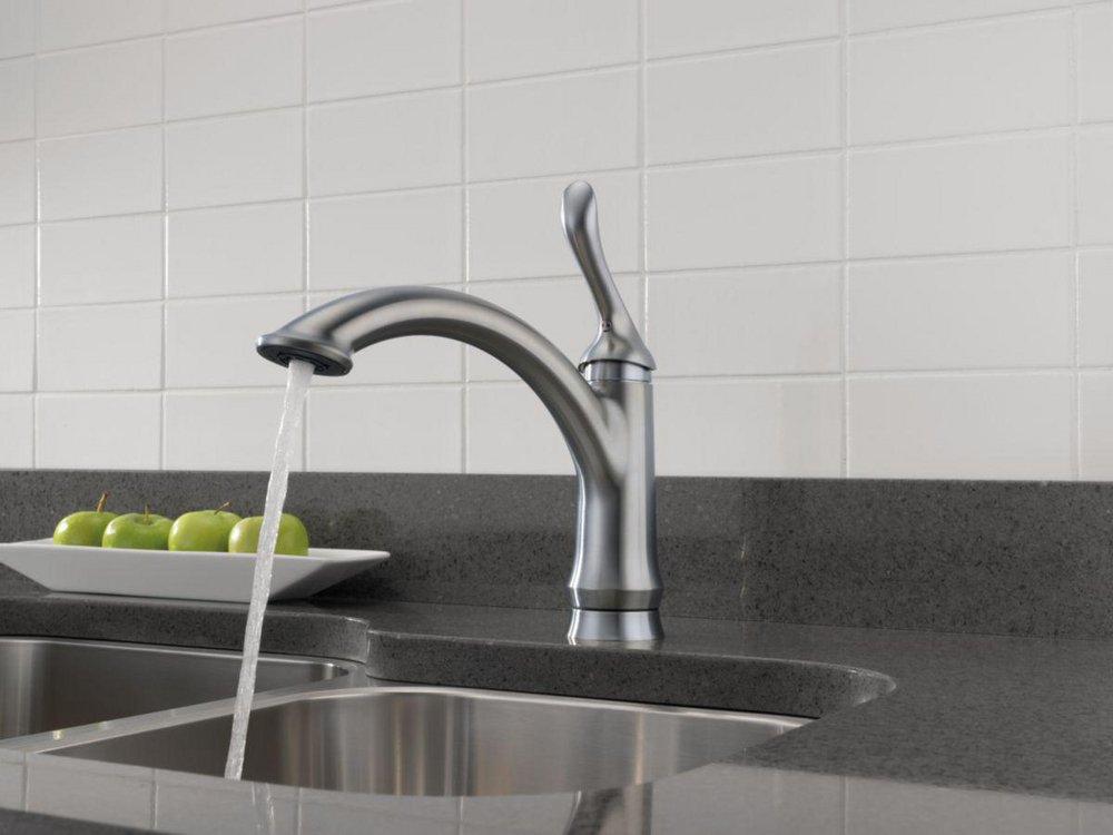 Delta Faucet Arctic Stainless Single Handle Kitchen Faucet 