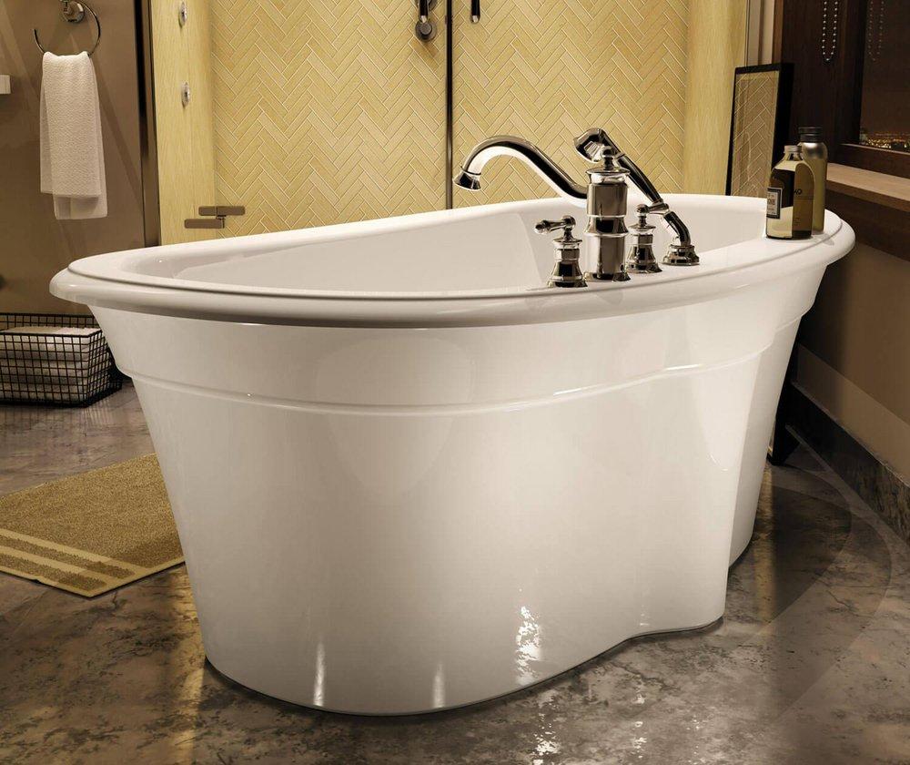 MAAX White 66 x 36 in. Soaker Freestanding Bathtub with Center Drain 