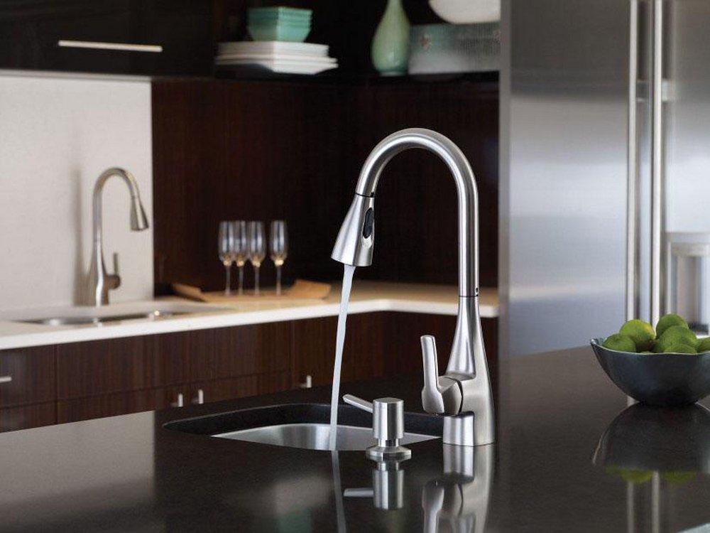 Moen Spot Resist Stainless Single Handle Pull Down Kitchen Faucet 