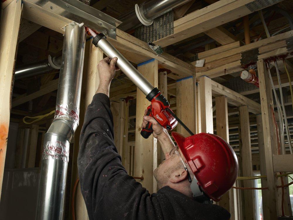 Milwaukee&reg; Red M12 SAUSAGE Caulk GUN Kit 