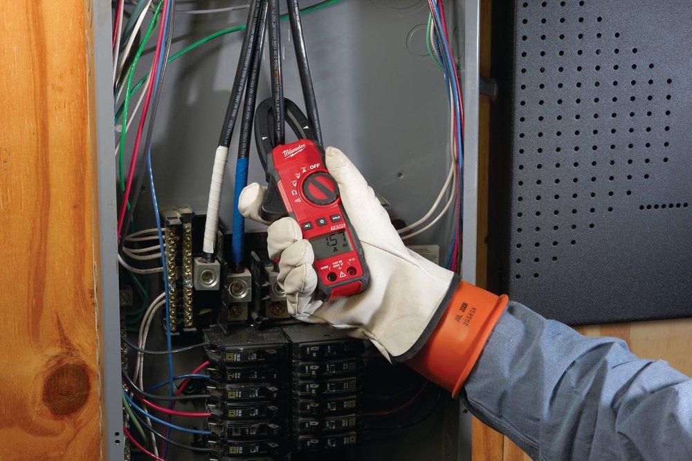 Milwaukee&reg; Black Clamp Meter 