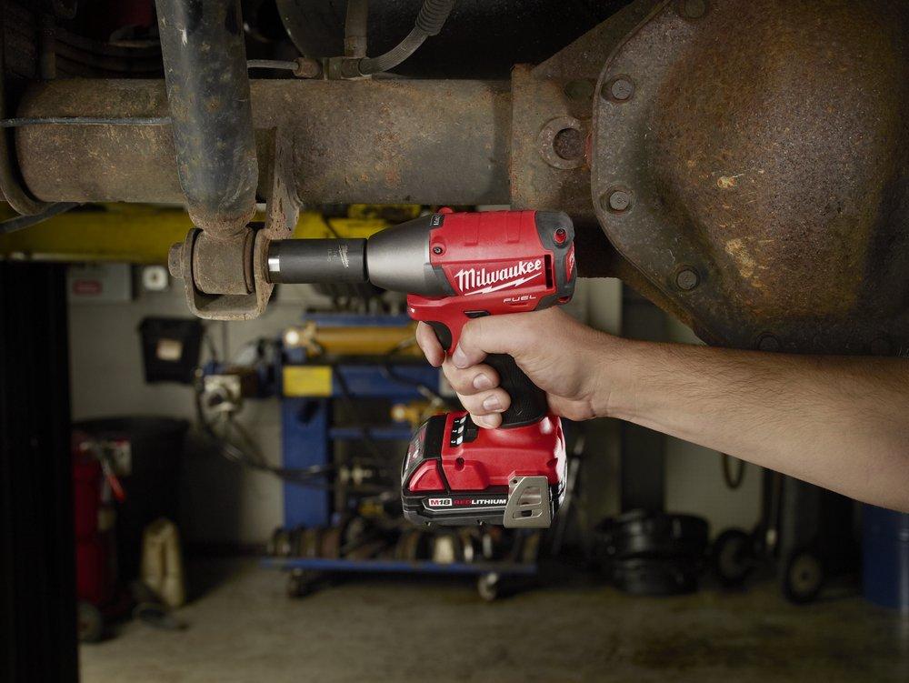 Milwaukee&reg; 18V Red Lithium Impact Wrench Kit with Friction Ring 