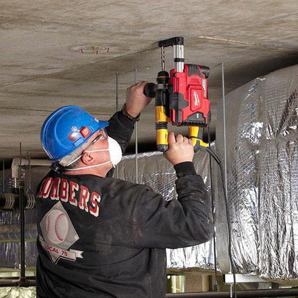 Milwaukee&reg; Red Hammer Vacuum Universal Dust Extractor Kit 