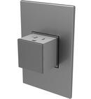 Pop-Out Outlet in Magnesium