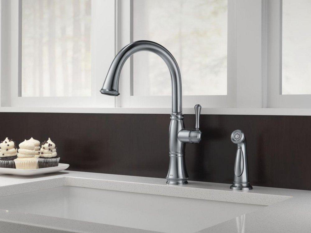Delta Faucet Chrome Single Handle Kitchen Faucet 