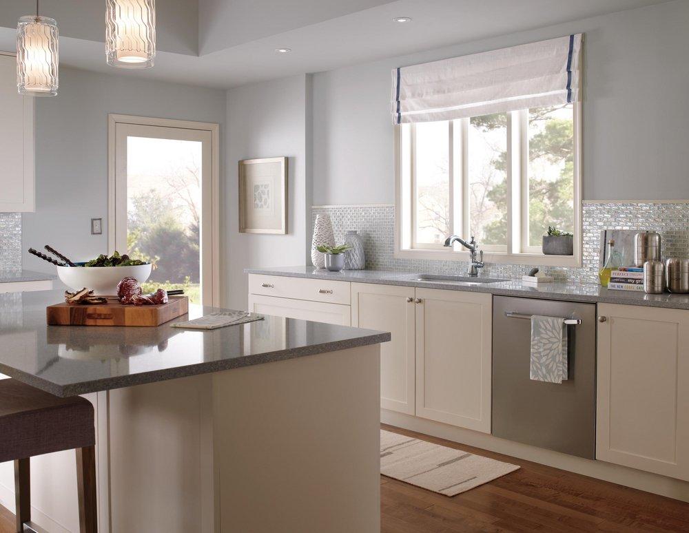 Delta Faucet Arctic Stainless Single Handle Pull Out Kitchen Faucet 