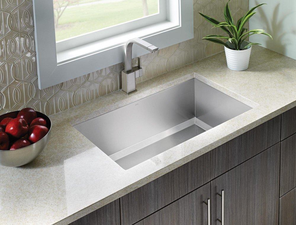 Moen Brushed Stainless Steel 32 x 20 in. No Hole Stainless Steel Single Bowl Undermount Kitchen Sink 